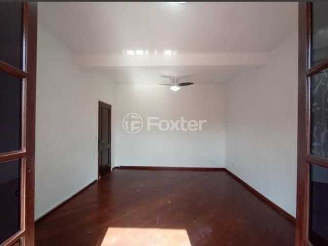 Casa com 4 dormitórios em São Paulo