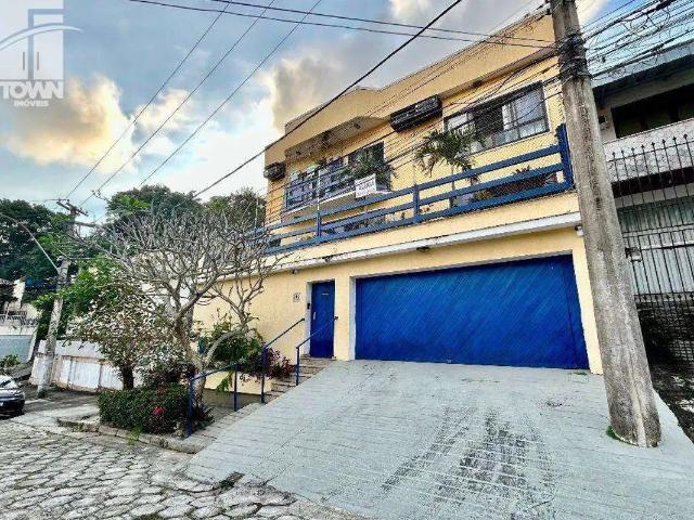 Casa com 4 dormitórios para alugar por R$ 10.000/mês São Francisco Niterói/RJ