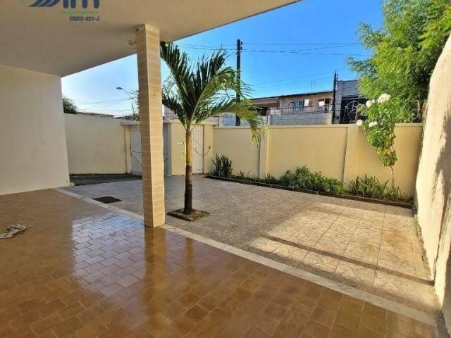 Casa Com 4 Dormitórios Para Alugar, 241 m² por R$3.529,68/mês Vila União Fortaleza/ce