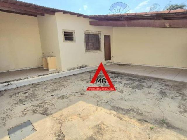 CASA com 4 dormitórios sendo uma suíte externa, no Bairro N. Sra. de Fátima, em Itajubá MG