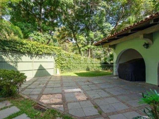 Casa com 4 dormitórios sendo 4 suítes piscina garagem 544mt no Jardim Guedala