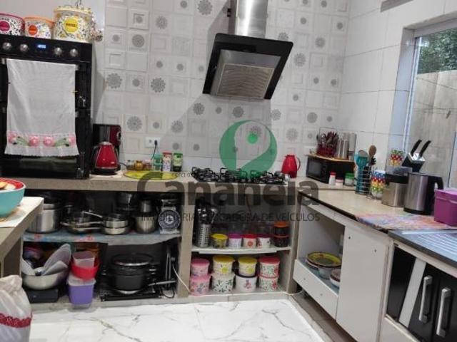 Casa com 4 dormitórios 1 suíte c/ closet para venda Baln. Terra Nova Cananéia / SP