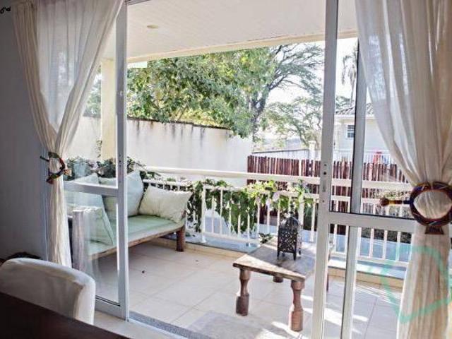 Casa com 4 dormitórios à venda, 295 m² por R$ 2.200.000,00 Bosque do Vianna Cotia/SP