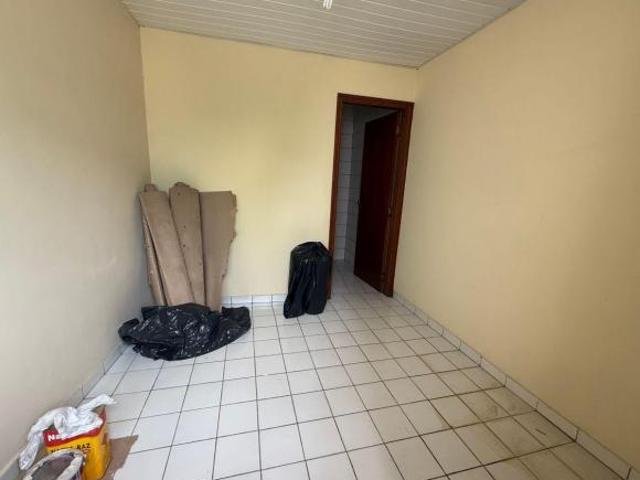 Casa com 4 quartos, 180 m² no Jardim Peri Peri à venda