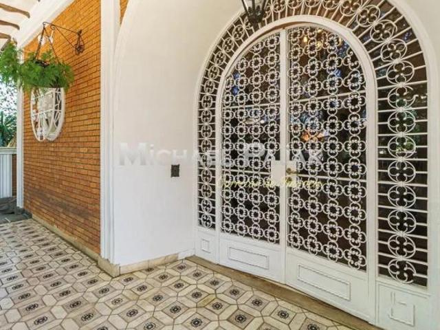 Casa com 4 quartos