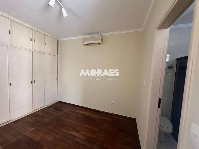 Casa com 4 quartos, 358 m² venda por R$ 1.600.000 ou aluguel por R$ 6.800/mês Vila Universitária Bauru/SP