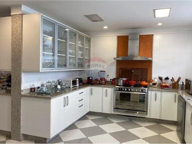 Casa com 4 quartos, 508 m² Barra da Tijuca