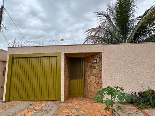 Casa com 4 quartos com piscina na Giocondo Orsi Campo Grande