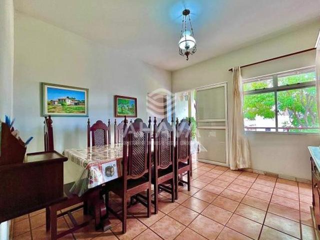 Casa com 4 Quartos à Venda 435m² Dona Clara Próximo à Avenida Sebastião de Brito