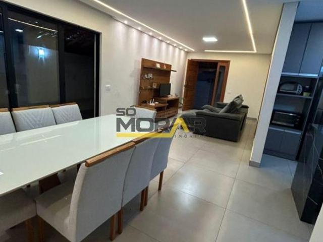 Casa com 4 Quartos a Venda, 235,36m2 – Santa Cruz
