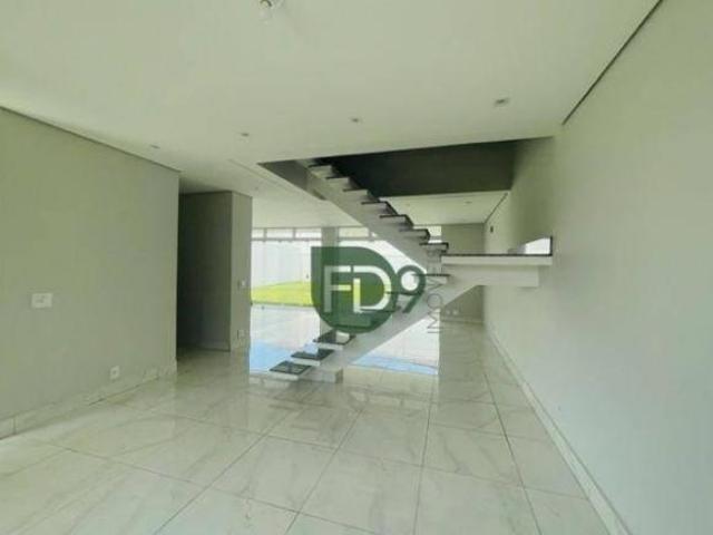 Casa com 4 quartos à venda, 248 m² por R$ 1.480.000 Vila Santa Maria Americana/SP