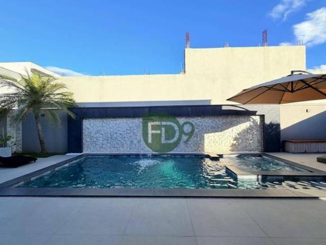 Casa com 4 quartos à venda, 280 m² por R$ 2.690.000 Fazenda Santa Lúcia Americana/SP