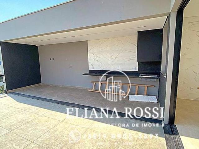 Casa com 4 quartos à venda em Varginha, no bairro Santa Luiza