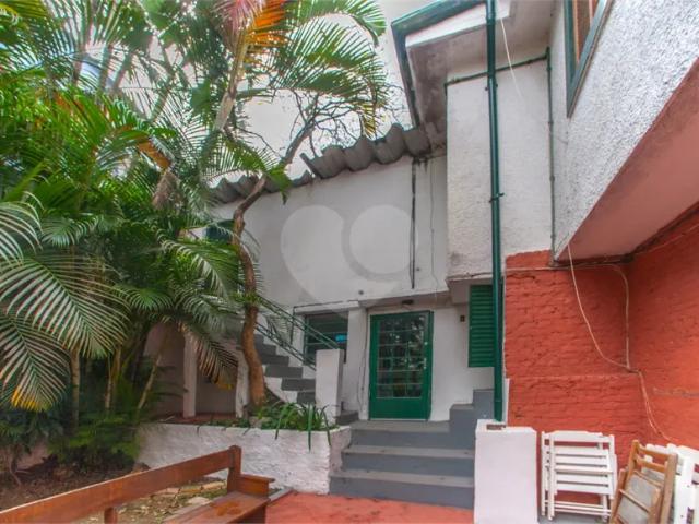 Casa com 4 quartos à venda em Vila Pirajussara SP