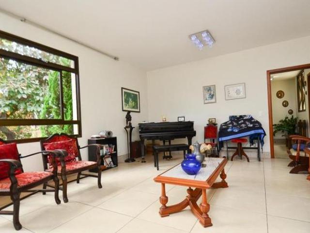 Casa com 4 quartos à venda em Belo Horizonte, no bairro Comiteco