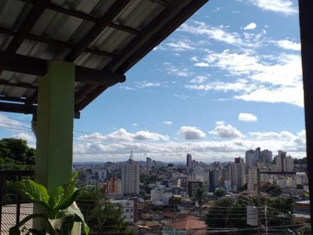 Casa com 4 quartos à venda em Belo Horizonte, no bairro Concórdia