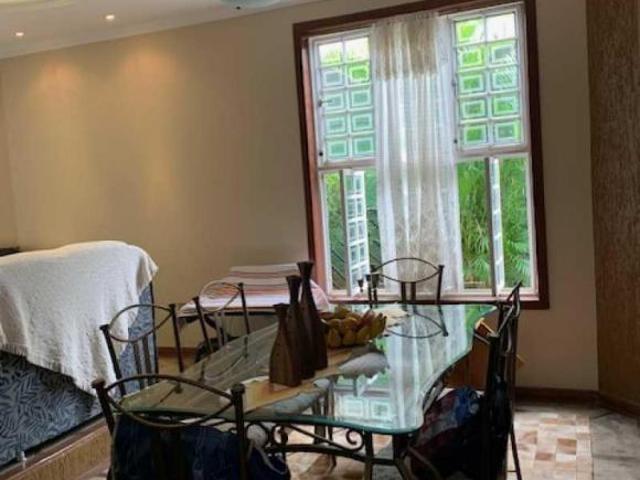 Casa com 4 quartos à venda em Belo Horizonte, no bairro Castelo