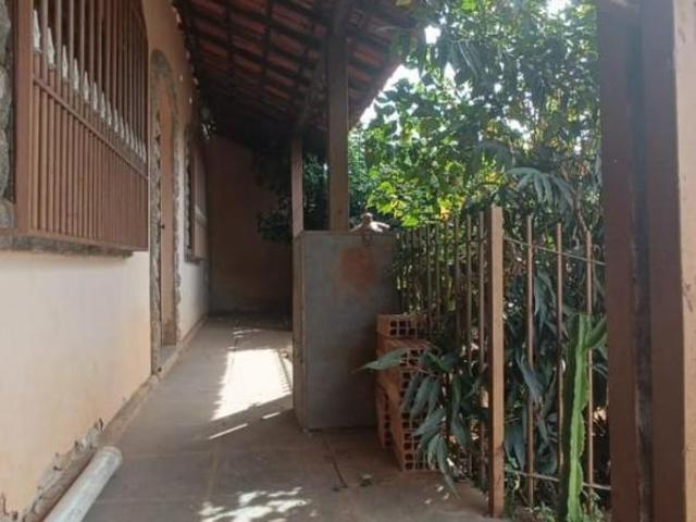 Casa com 4 quartos à venda em Belo Horizonte, no bairro Castelo