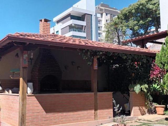 Casa com 4 quartos à venda em Belo Horizonte, no bairro Castelo