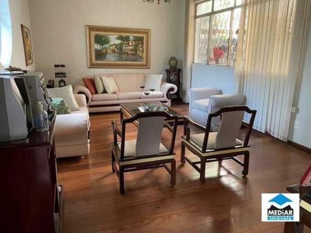 Casa com 4 quartos à venda em Belo Horizonte, no bairro Cidade Nova