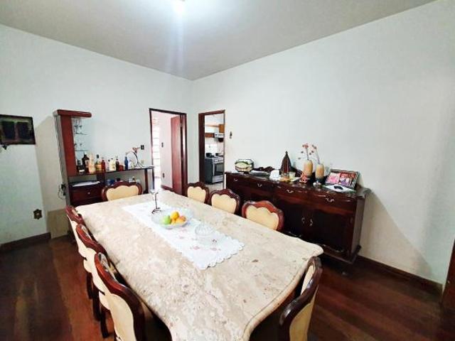 Casa com 4 quartos à venda em Belo Horizonte, no bairro Alto Caiçaras