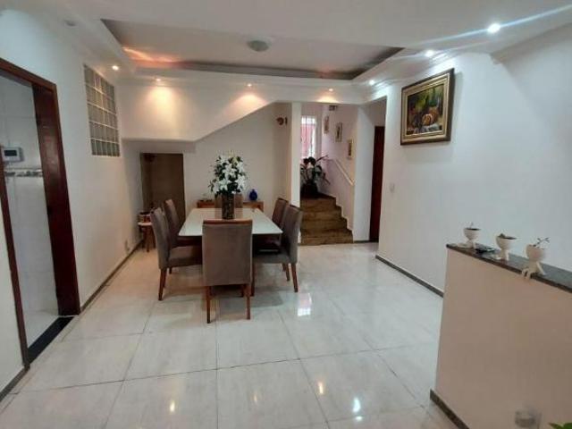 Casa com 4 quartos à venda em Belo Horizonte, no bairro Dona Clara