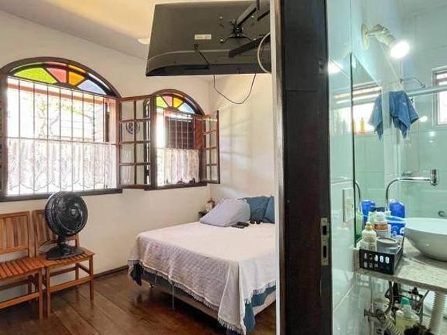 Casa com 4 quartos à venda em Belo Horizonte, no bairro Ouro Preto