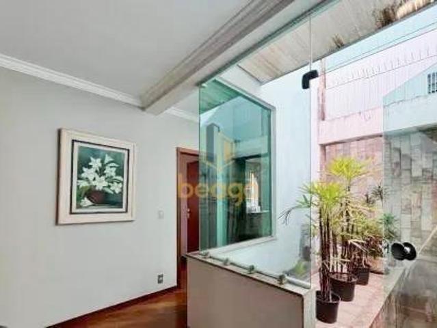 Casa com 4 quartos à venda em Belo Horizonte, no bairro Nova Esperança