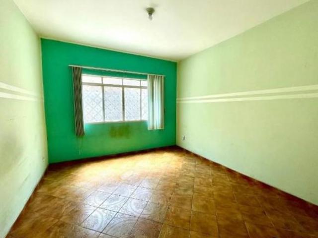 Casa com 4 quartos à venda em Belo Horizonte, no bairro São Tomáz