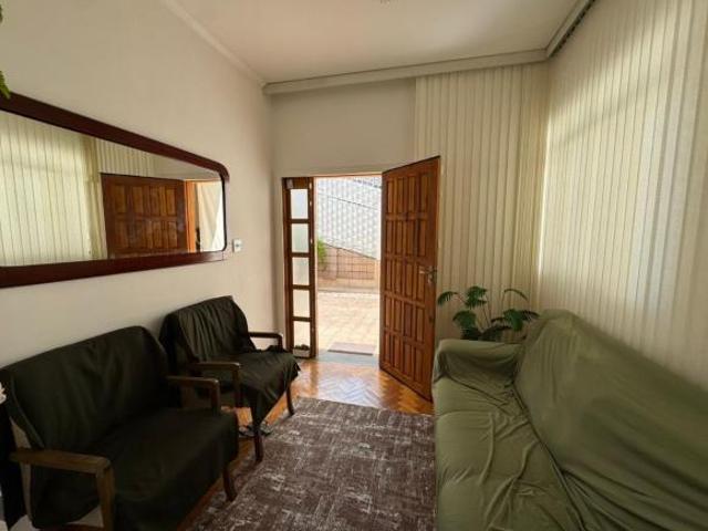 Casa com 4 quartos à venda em Belo Horizonte, no bairro Sagrada Família