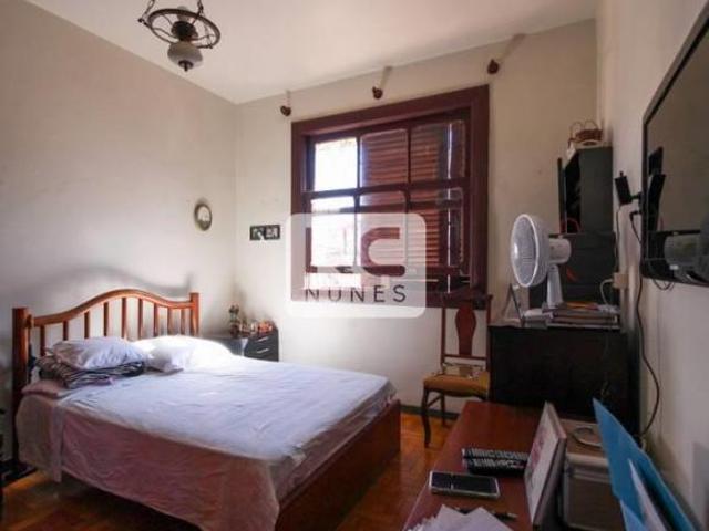 Casa com 4 quartos à venda em Belo Horizonte, no bairro Santo Antônio
