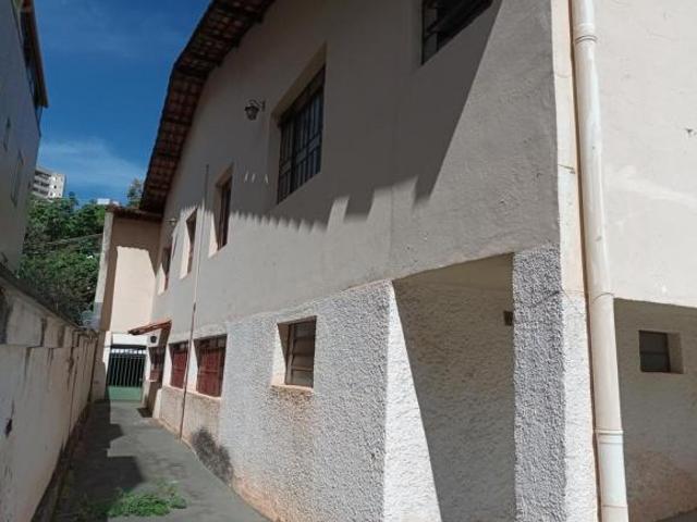 Casa com 4 quartos à venda em Belo Horizonte, no bairro Serra