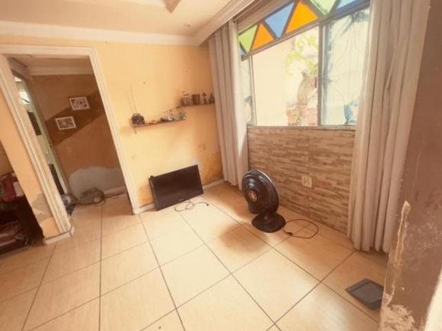 Casa com 4 quartos à venda em Belo Horizonte, no bairro Parauna