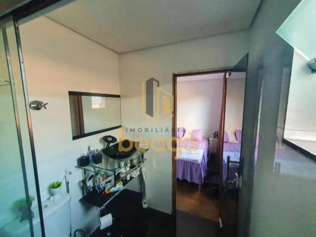 Casa com 4 quartos à venda em Contagem, no bairro Arvoredo