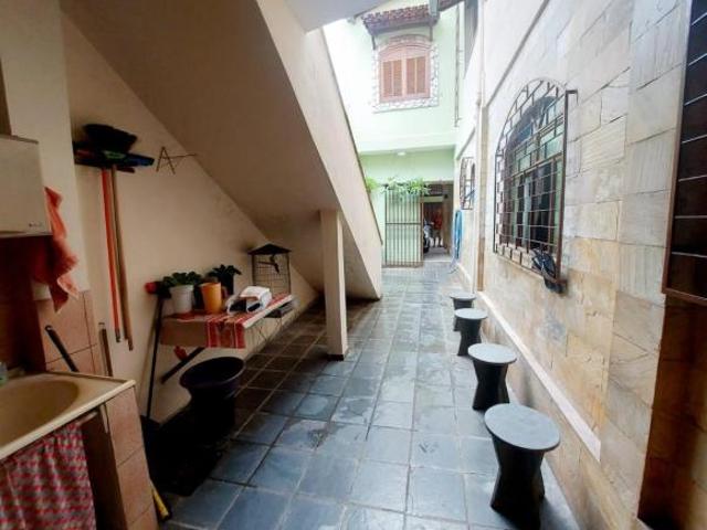 Casa com 4 quartos à venda em Contagem, no bairro Ressaca