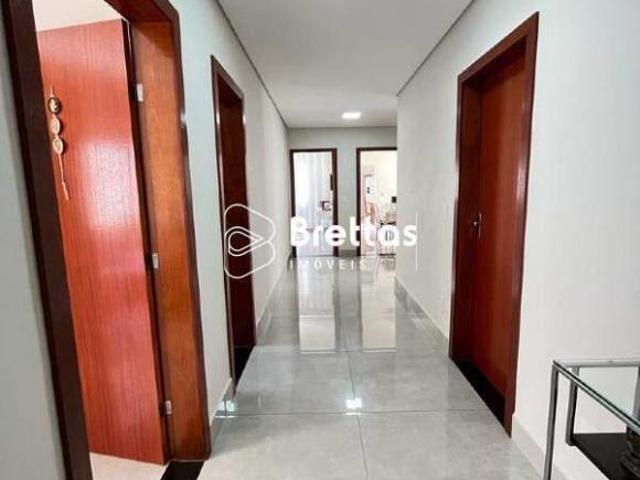Casa com 4 quartos à venda em Lavras, no bairro Portal Da Serra