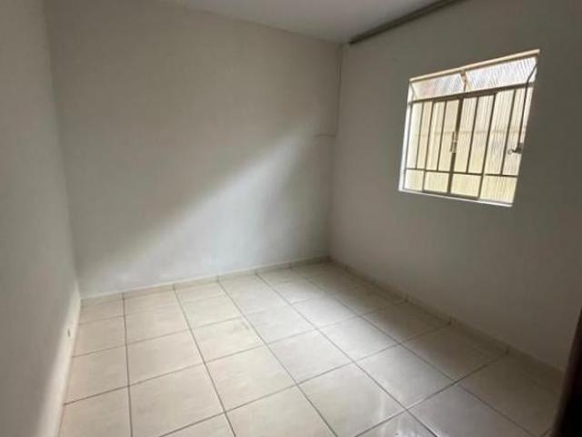 Casa com 4 quartos à venda em Nepomuceno, no bairro Vila Esméria