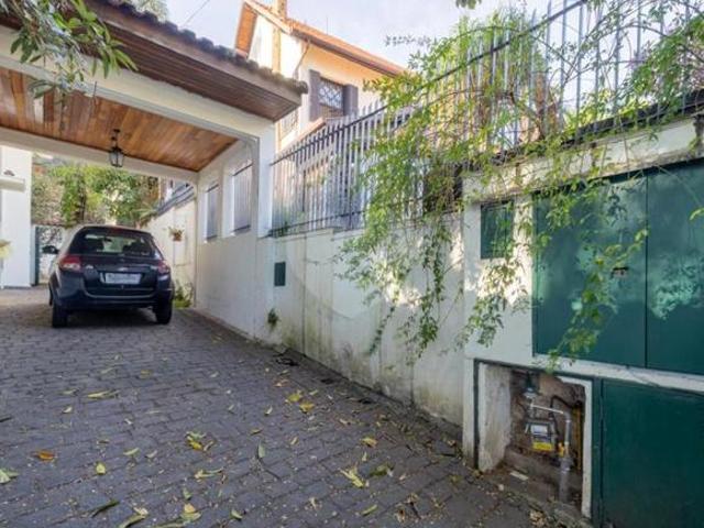 Casa com 4 quartos à venda em Pacaembu SP