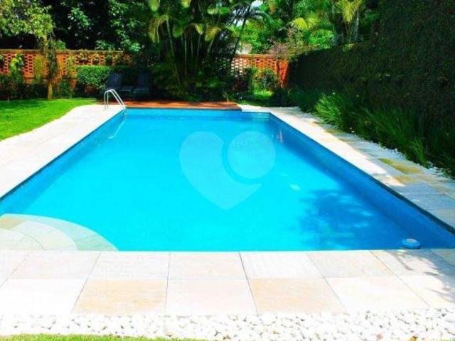 Casa com 4 quartos à venda em Santo amaro SP