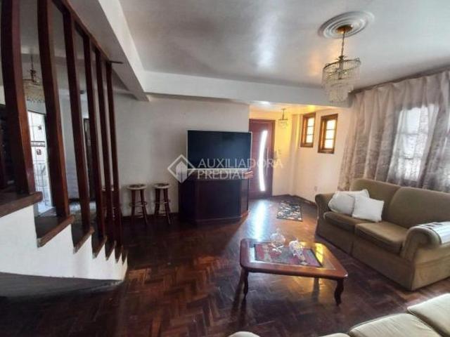Casa com 4 quartos a venda na Vila Nova