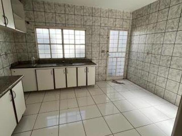 Casa com 4 quartos à venda no Bairro Santa Luzia Uberlândia/MG