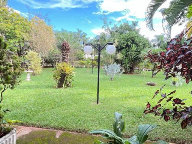 Casa com 4 quartos à venda, no Morada do Sol Uberlândia/MG