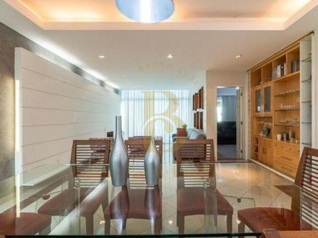 Casa com 4 Quartos e 7 banheiros à Venda, 414 m² por R$2.950.000,00