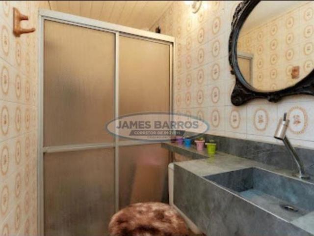 Casa com 4 quartos e 173 m² à venda no Centro