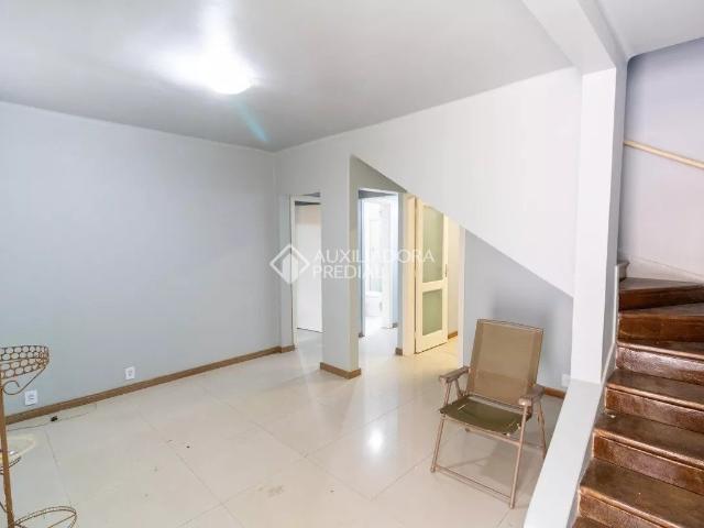 Casa com 4 quartos e 200m² para alugar em Cidade Baixa, Porto Alegre