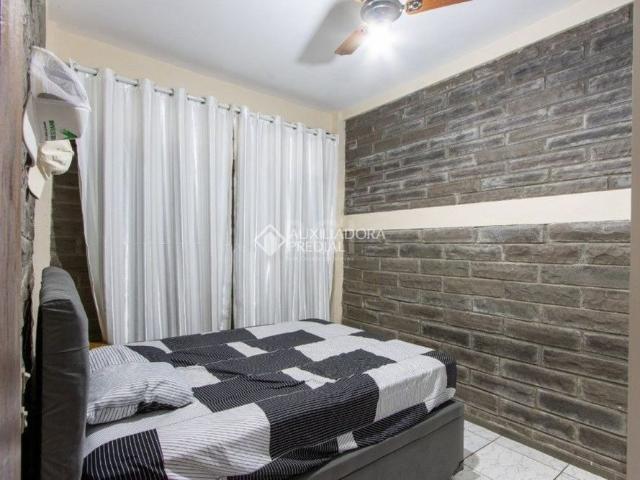 Casa com 4 quartos e 200m² para alugar em Hípica, Porto Alegre