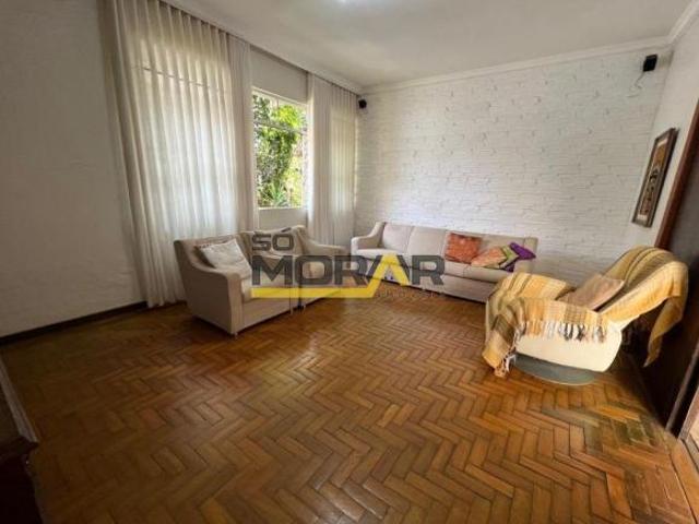 Casa com 4 Quartos e 2 banheiros a Venda, 230 m2 por R$ 1.390.000