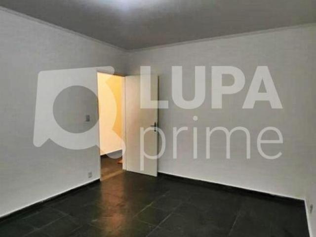 CASA COM 4 QUARTOS E 2 VAGAS DE GARAGEM À VENDA NO LAUZANE PAULISTA