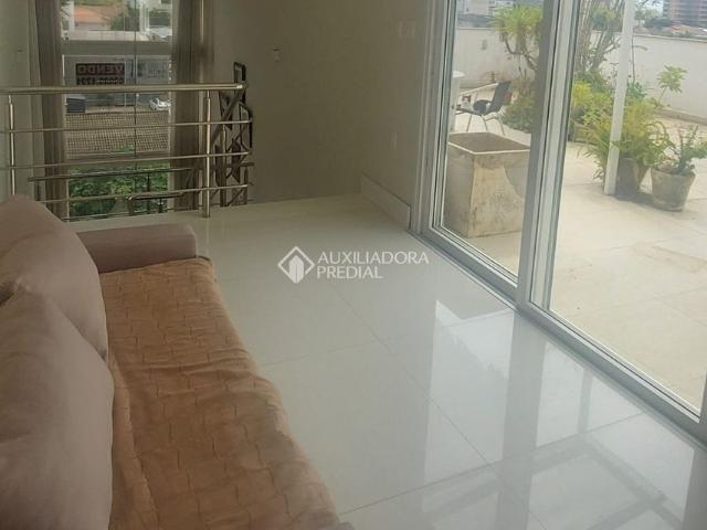 Casa com 4 quartos e 336m² para alugar em Praia dos Amores, Balneário Camboriú