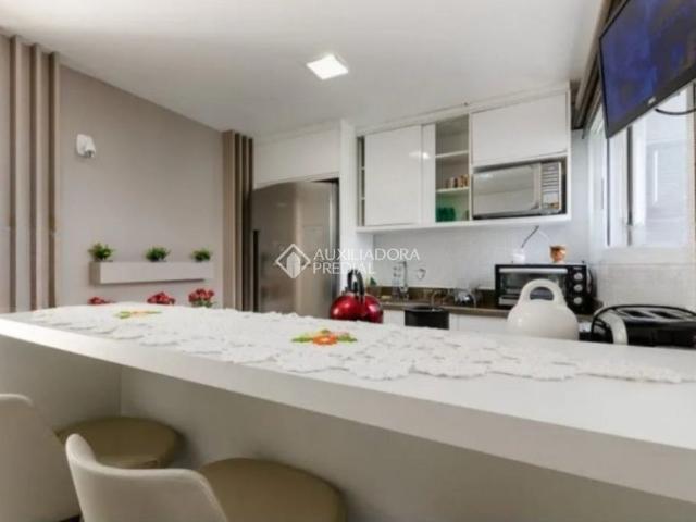 Casa com 4 quartos e 349m² para alugar em Vila Assunção, Porto Alegre